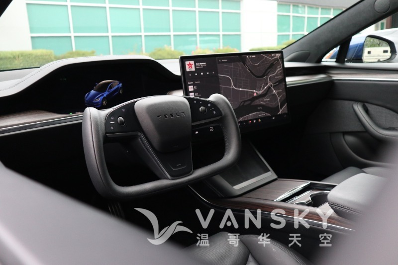 250912120707_2022 Tesla Model S AWD Blue 19.JPG